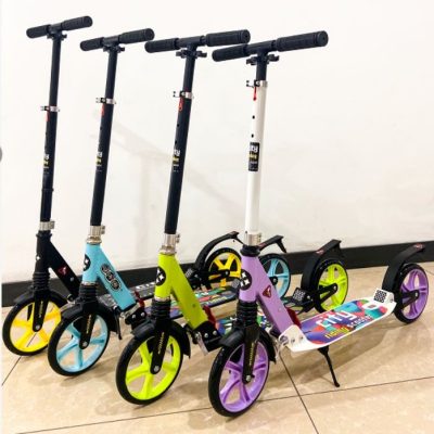 Wholesale Vendors No Handbrake Half Iron Aluminum Scooter