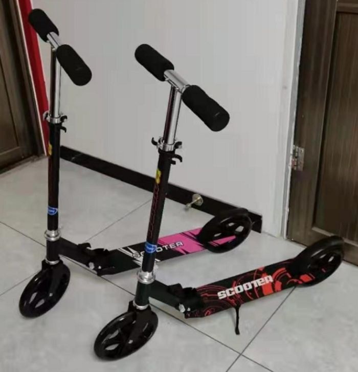 Bulk 200Mm Pu Without Lights All-Iron Scooter
